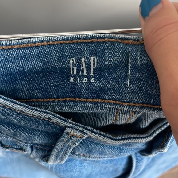Gap kids blue ripped jeans - Picture 3 of 3